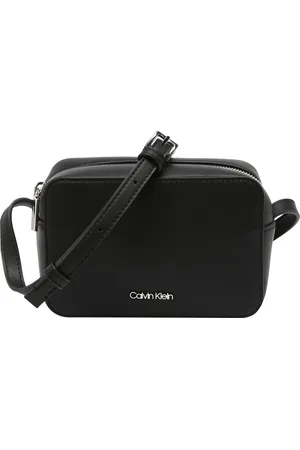 Calvin Klein Axelremsväska