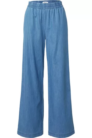 minimum Kvinna Bootcut jeans - Jeans 'IDAS