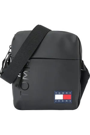 Tommy Hilfiger Axelremsväska