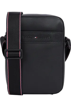Tommy Hilfiger Axelremsväska