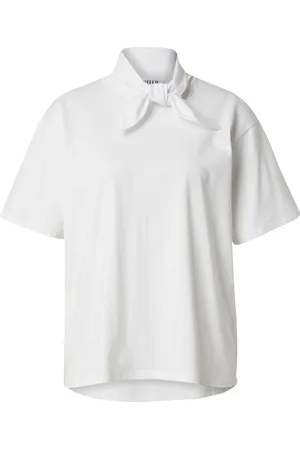 EDITED the label T-shirt 
