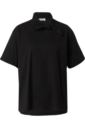 EDITED the label T-shirt 