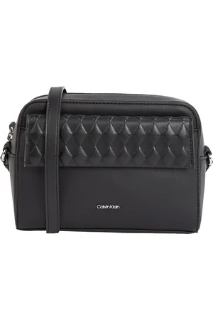 Calvin Klein Axelremsväska