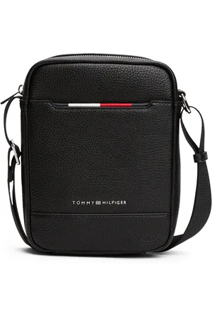 Tommy Hilfiger Axelremsväska