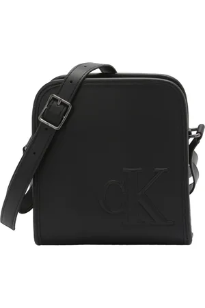 Calvin Klein Axelremsväska 