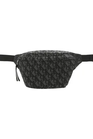 Calvin Klein Magväska