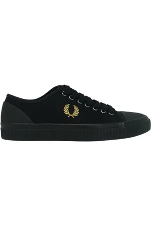 Fred Perry B4365 157 Hughes Low Canvas Black Trainers