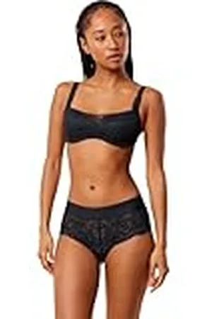 Triumph Body Makeup Illusion Lace Shorty Black, , 46