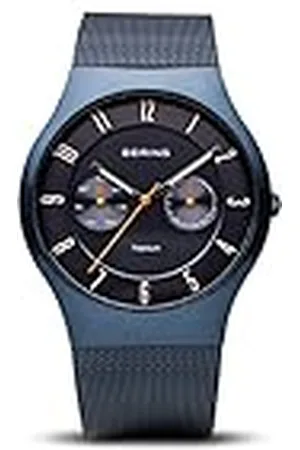 Bering Män Analogt Quarz Titanium Collection armbandsur med Rostfritt stål Armband och Safirglas