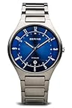 Bering Män Analogt Quarz Titanium Collection armbandsur med Titan Armband och Safirglas