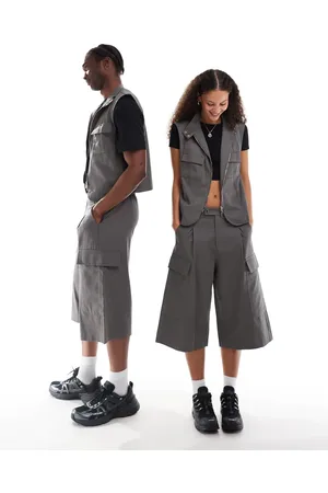 Reclaimed – Genderless – Långa, figursydda shorts, del av set