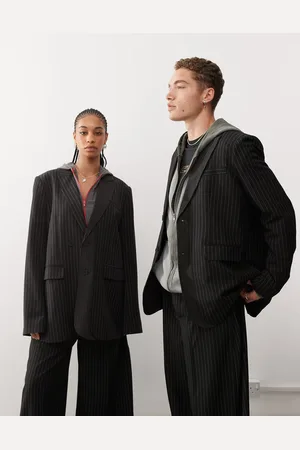 COLLUSION – Unisex – Kritstrecksrandig kavaj i oversize, del av set