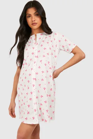 Boohoo Mammakläder Nattlinne Med Knappar Och Rosett