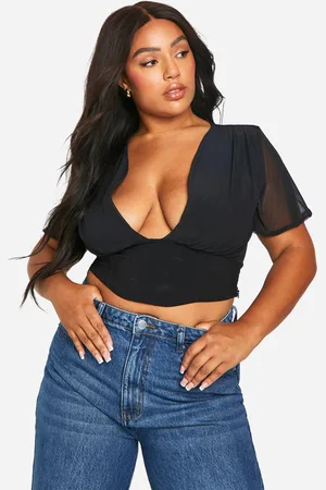 Boohoo Plus Plisserad Korsett Topp I Mesh