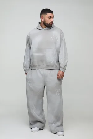 Boohoo Plus Oversize Mönstrad Träningsoverall Med Bred Passform Och Brodyr