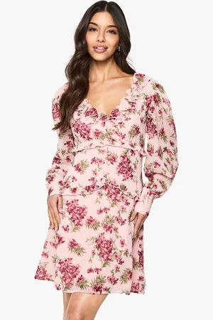 Boohoo Blommig Miniklänning I Chiffong Med Volanger