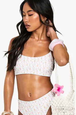 Boohoo Blommig Bikiniöverdel Med Låg Urringning