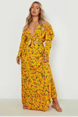 Boohoo Plus Blommig Topp Med Puffärm Och Maxikjol