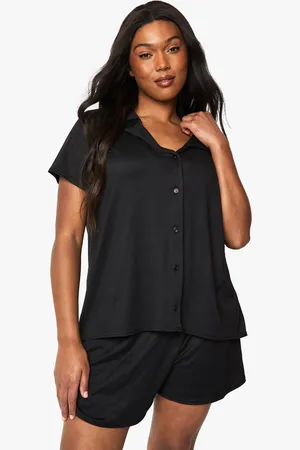 Boohoo Plus Kortärmad Och Pajamasshorts