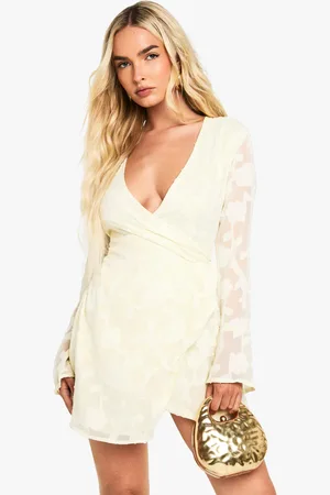 Boohoo Blommig Miniklänning Med Omlott
