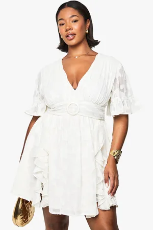 Boohoo Plus Blommig Klänning Med Vid Ärm