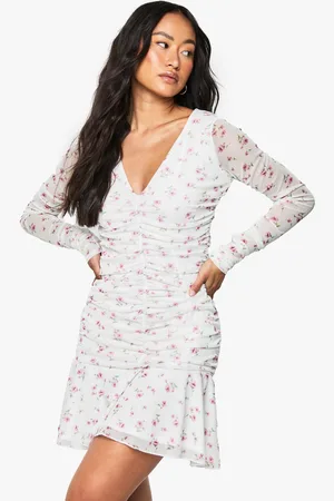 Boohoo Floral Printed Ruched Plunge Skater Dress