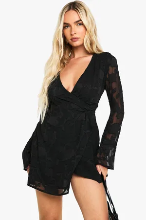 Boohoo Blommig Miniklänning Med Omlott
