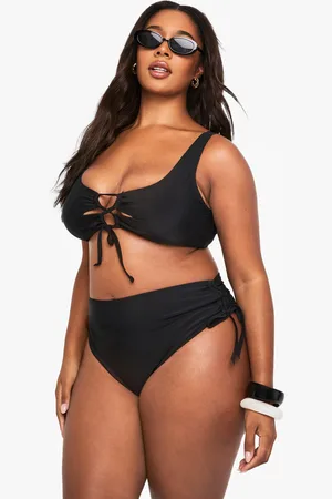 Boohoo Plus Vadderad Bikiniöverdel Med Snörning