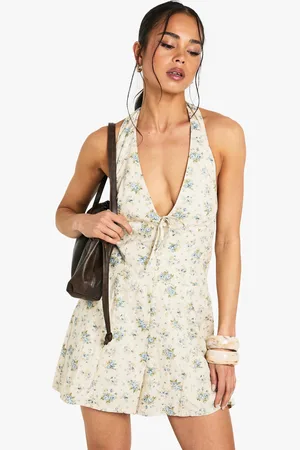 Boohoo Blommig Romper Med Halterneck
