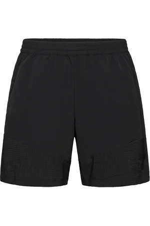 EA7 Shorts