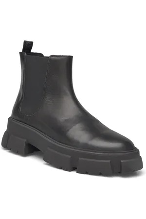 Steve Madden Travis Chelsea Boots