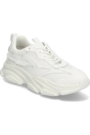 Steve Madden Possess Sneaker