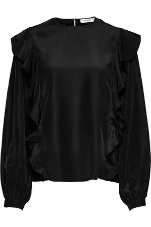 Carin Wester Valentina Black