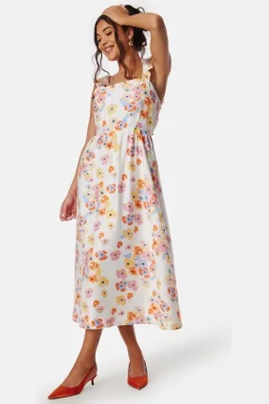 Pieces® Pckarlson SL open back tie dress White/Floral L