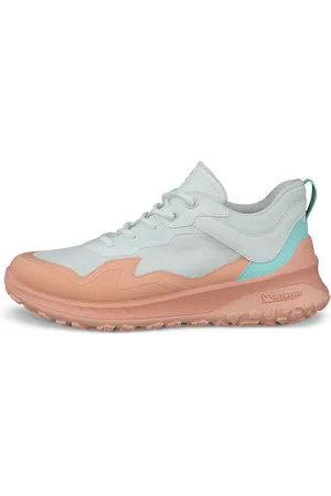 Ecco Ult-Trn W
