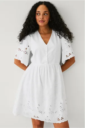 SELECTED Klänning slfDahlia SS Short Broderi Dress