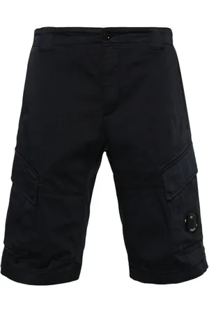 C.P. Company Cargoshorts med linsdetalj