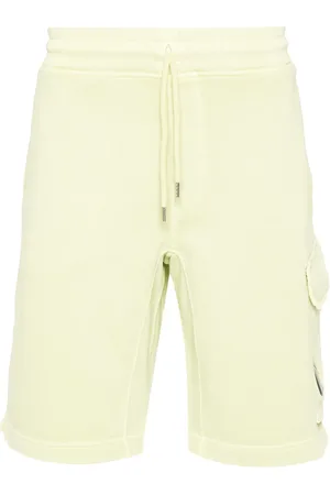 C.P. Company Cargoshorts med linsdetalj