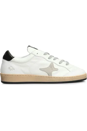 Ama Brand Sneakers med logotyp