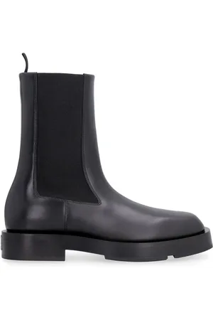 Givenchy Chelsea