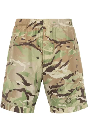 1017 ALYX 9SM Camo shorts med broderad logotyp