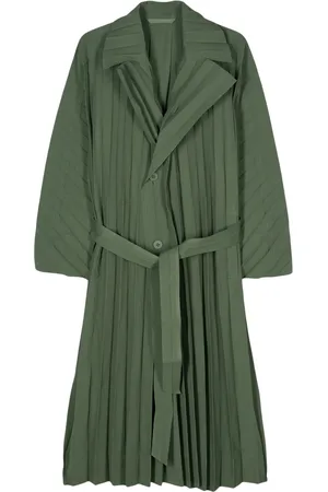 Issey Miyake Edge Light rock