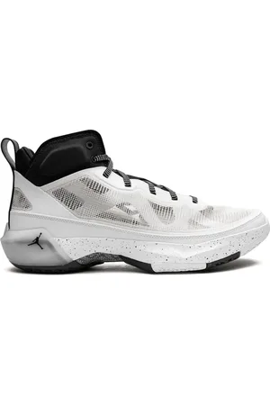 Jordan Air 37 Oreo sneakers