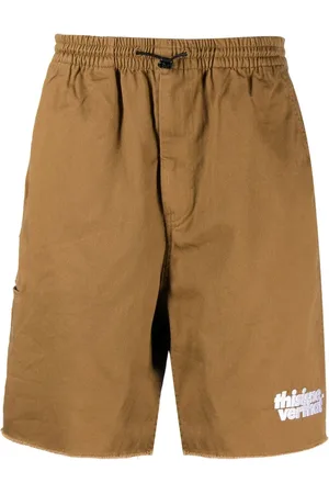 This Is Never That Shorts med logotyp