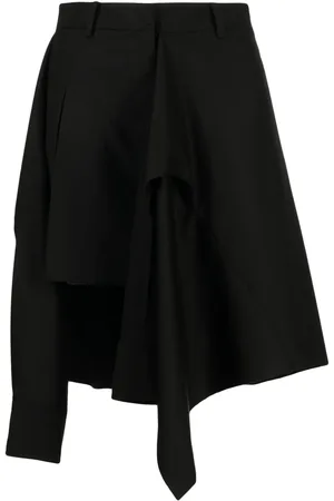 GOEN.J Asymmetrisk kjol med lagerdesign
