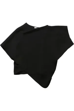 The Row Asymmetric t