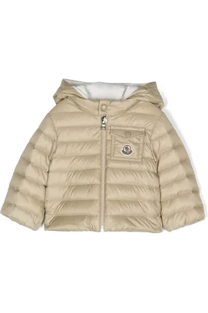 Moncler Vadderad jacka med logotyp