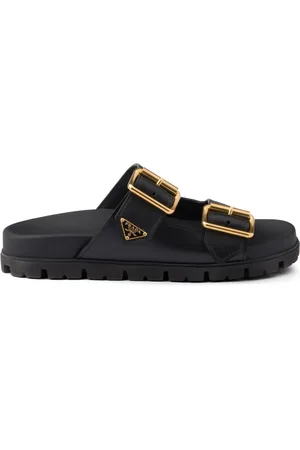 Prada Tofflor med logotyp