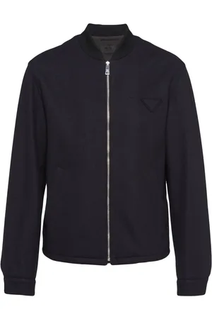 Prada Jacka med logotyp