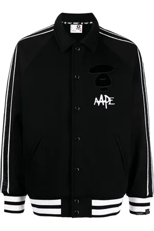 A Bathing Ape Randig bomberjacka med logotyp